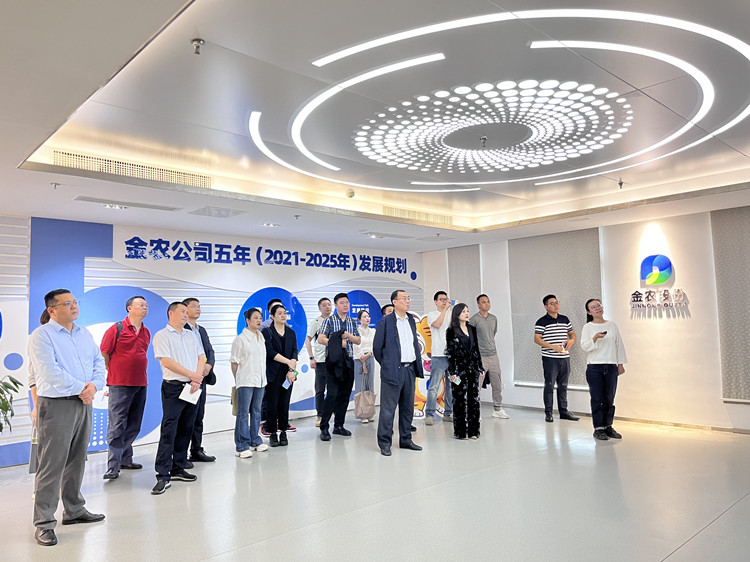 協(xié)會(huì)組織會(huì)員單位赴江蘇開(kāi)展學(xué)習(xí)交流活動(dòng)